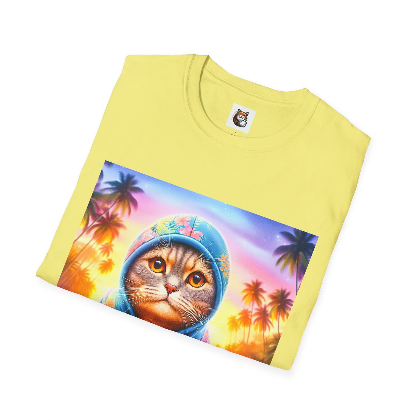 Scottish Fold Cat beach surfer T-Shirt