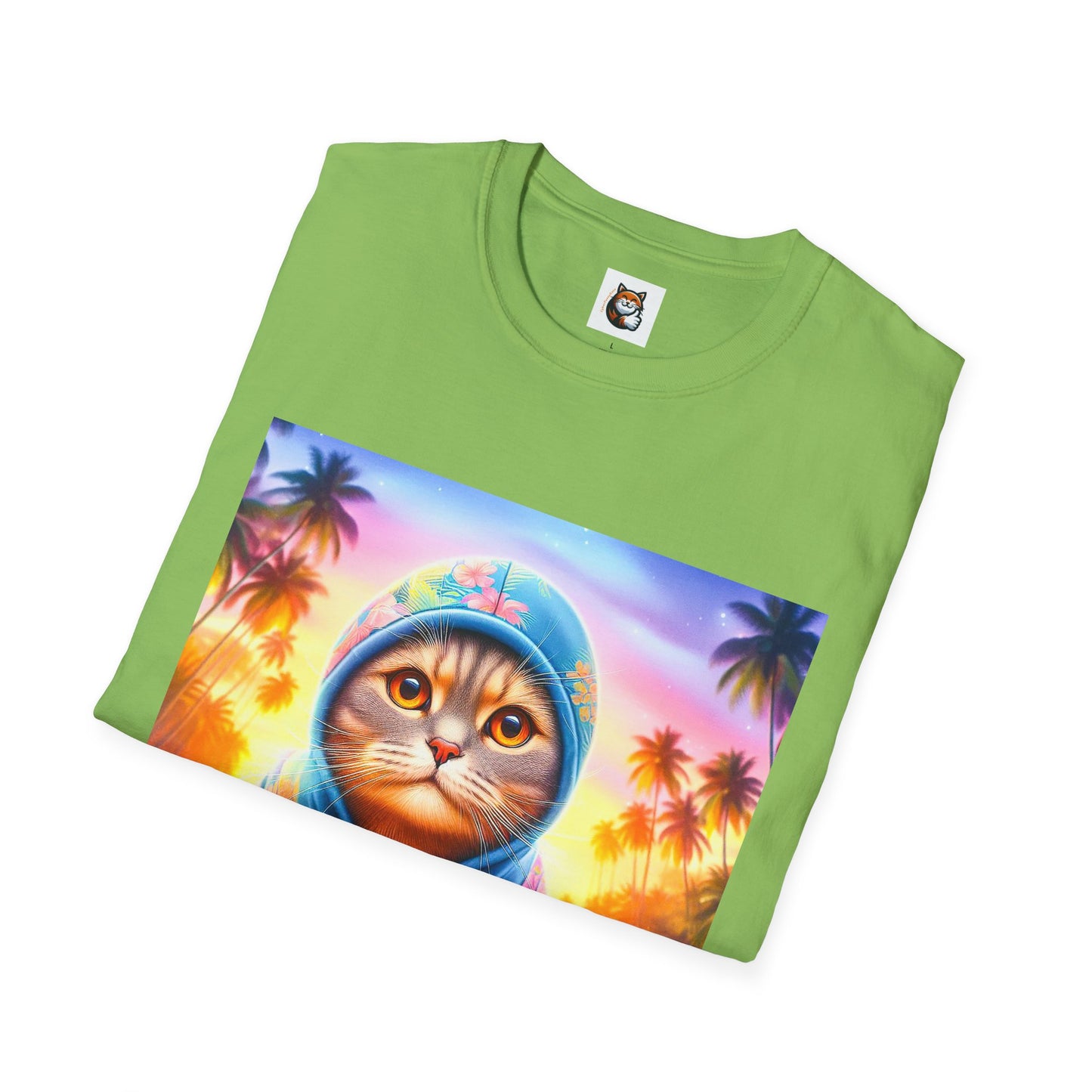 Scottish Fold Cat beach surfer T-Shirt